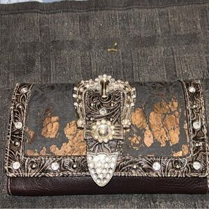 Embellished Black and Gold Women's Clutch Wallet
Used